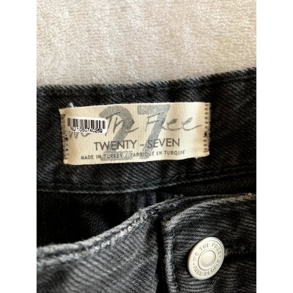 Free People We The Free Black Distressed Denim Shorts NEW W/OUT TAGS - Picture 5 of 8